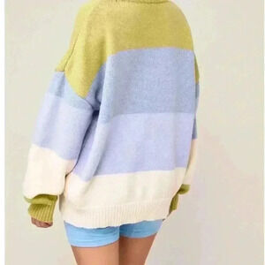Long Sleeve Crew Neck Striped Block Sweater size S multi-green. Oversized fit